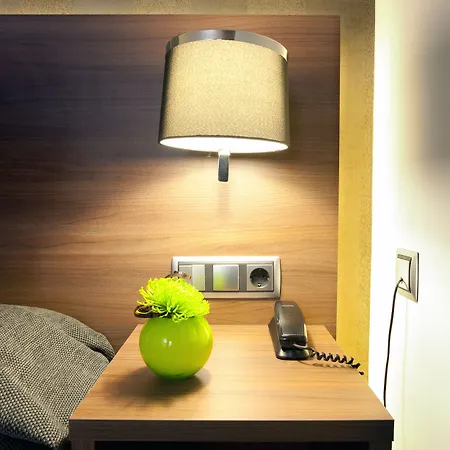 El Pekinaire Bed & Breakfast 2*