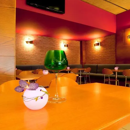 El Pekinaire 4*