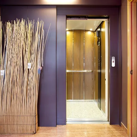 El Pekinaire 2* Калелья